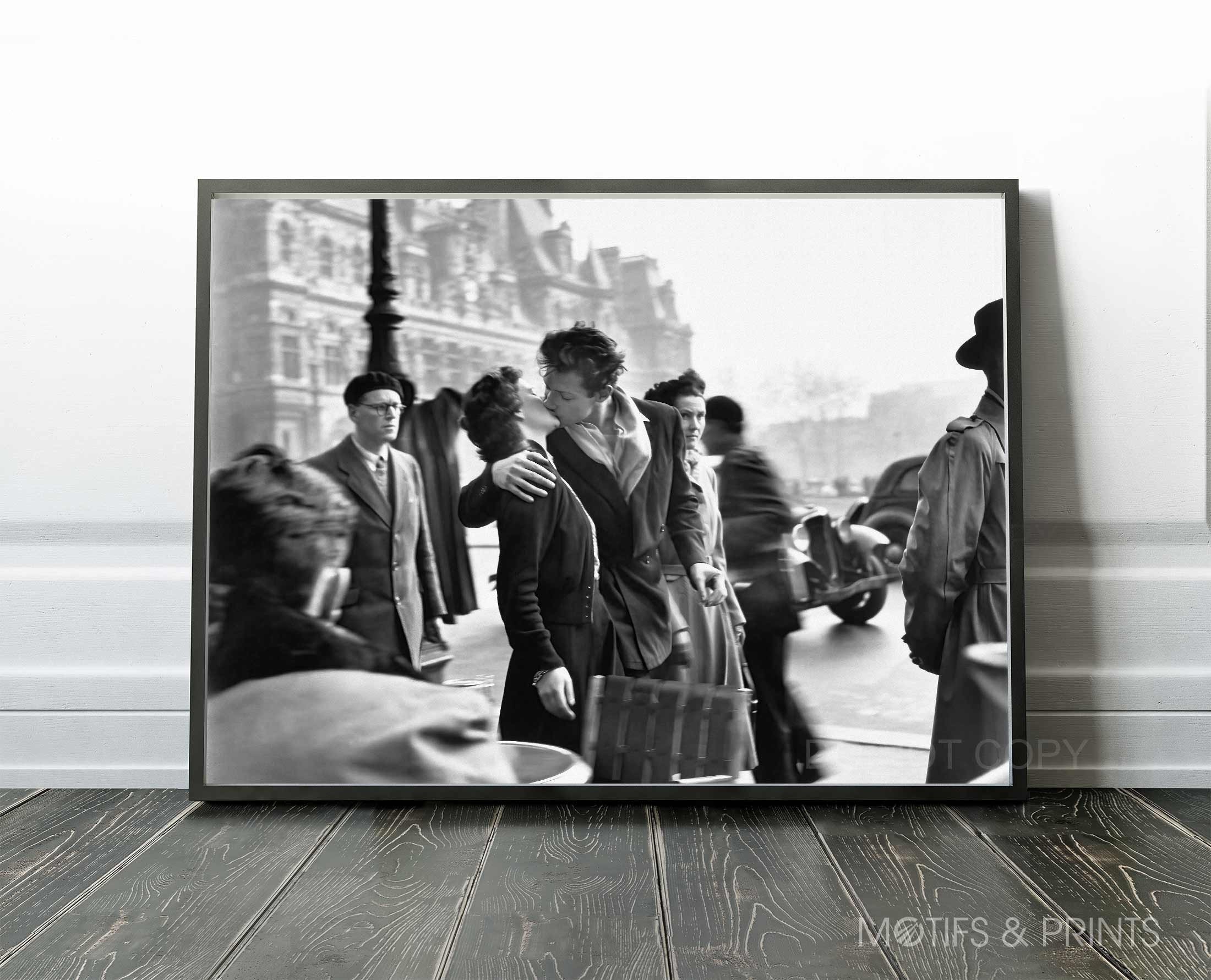 The Kiss by the Hotel de Ville | Vintage Paris 1950 | Wall Decor | Premium Quality Print