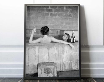 Steve McQueen Druck | Steve McQueen und Frau Neile Adams in einem Schwefelbad 1963 | Vintage | Hochwertiger Druck
