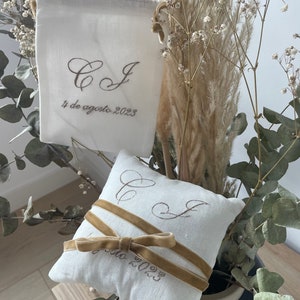 Wedding ring holder cushion, wedding ring cushion and embroidered bag. PACK image 3