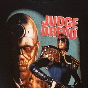 Judge Dredd shirt - 1995 - Large/X-Large