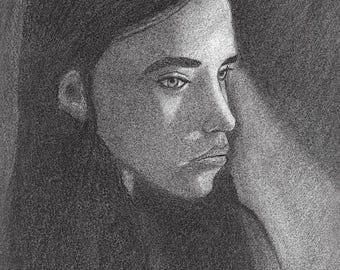 Surrealistisch houtskoolportret van een vrouw, emotionele gezichtskunst, illustratie met licht en schaduw, digitaal printbare muurdecoratie, direct te downloaden.