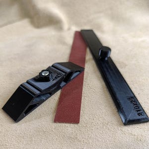 Blocchetto per carta vetrata. Stampa 3D.