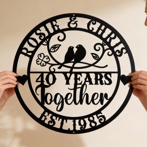 Letrero metálico del 40.º aniversario, arte mural personalizado para pareja, regalo de San Valentín. imagen 1