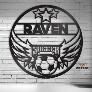 Letrero con nombre de balón de fútbol personalizado, letrero con nombre de fútbol, letrero con nombre de deporte, regalo para jugadores de fútbol, arte mural deportivo, decoraciones de fútbol