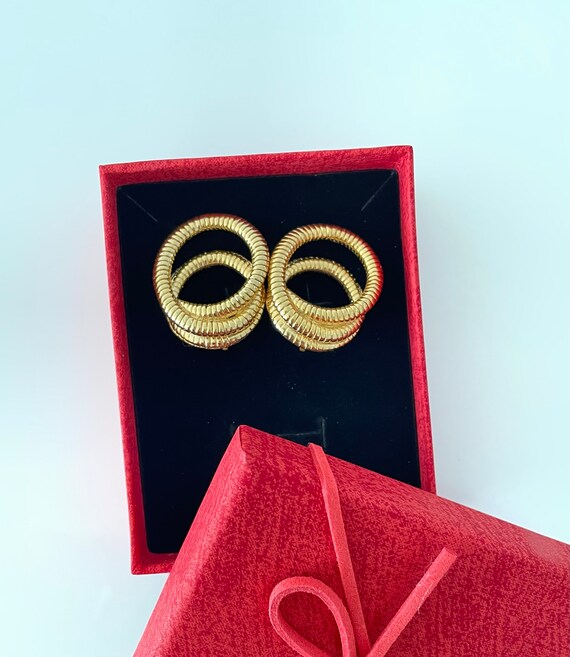 Vintage gold spiral clip on earrings - image 1