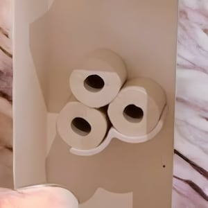 Chic Cloud Toilet Paper Holder - Wall-Mounted Bathroom Accessory - Space-Saving Bathroom Organiser - Unique & Functional Bathroom Decor