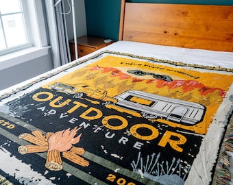 Camper Van Tapestry Blanket: Vintage RV Travel Throw