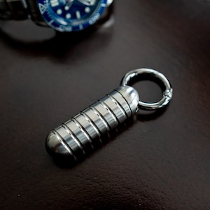 Porte-clés en titane pour étui à pilules, filetage étanche pour le corps, boîte à pilules, stockage de médicaments, cachette à priser, porte-conteneurs, porte-clés