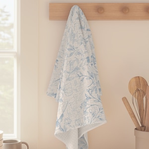 Light Blue Floral Tea Towel, Blue White Chinoiserie Kitchen Towel French Countryside, Light Blue Flower Dishcloth, Hostess Gifts for Mom