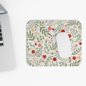 Christmas Mouse Pad, Holiday Mouse Pad, Christmas Desk Decor, Holiday Desk Decor, Holiday Office Decor Botanical, Christmas Floral Mouse Pad
