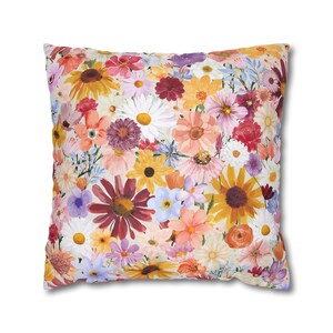 Flower Pillow Cover, Watercolor Wildflower Pillow Covers 18x18, Colorful Floral Pillowcase, Garden Flower Decor, Gifts for Mom, Couch Pillow