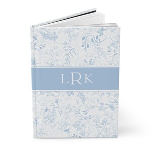 Monogramm Journal Personalisierte Initial Journal für Frauen Geschenke Benutzerdefinierte Buchstabe Notizbuch Toile Chinoiserie Journal Hellblau Grand Millennial Bild 8