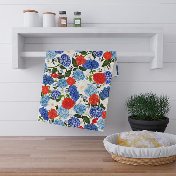 Strofinaccio floreale con ortensie blu, decorazione primaverile per la cucina - Italia