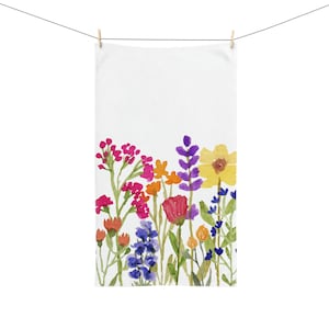 Hand Towel, kitchen towel, bathroom towel, wildflowers towel, flower towel, floral towel, gift for mom, housewarming gift, hostess gifts