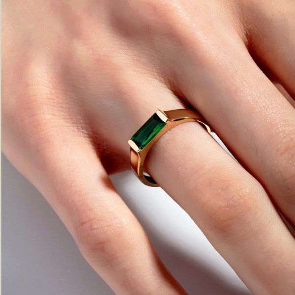 Dainty Emerald Ring, 14K Solid Gold Ring, Genuine Emerald Stacking Ring Women, May Birthstone Ring, Natural Emerald Ring, Emerald Jewelry