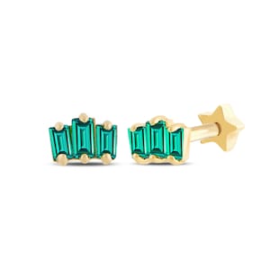 Perforación de hélice de esmeralda trío genuino, perforación de tragus de oro sólido de 14K, pendiente de perno de cartílago, perforación trasera de tornillo esmeralda, regalo de mejor amigo