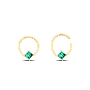 Square Cut 0.20 Carat Emerald Cartilage Hoop Earring, Dainty 14K Solid Gold Huggies Earring, Single Clicker Piercing, Helix & Rook Piercing