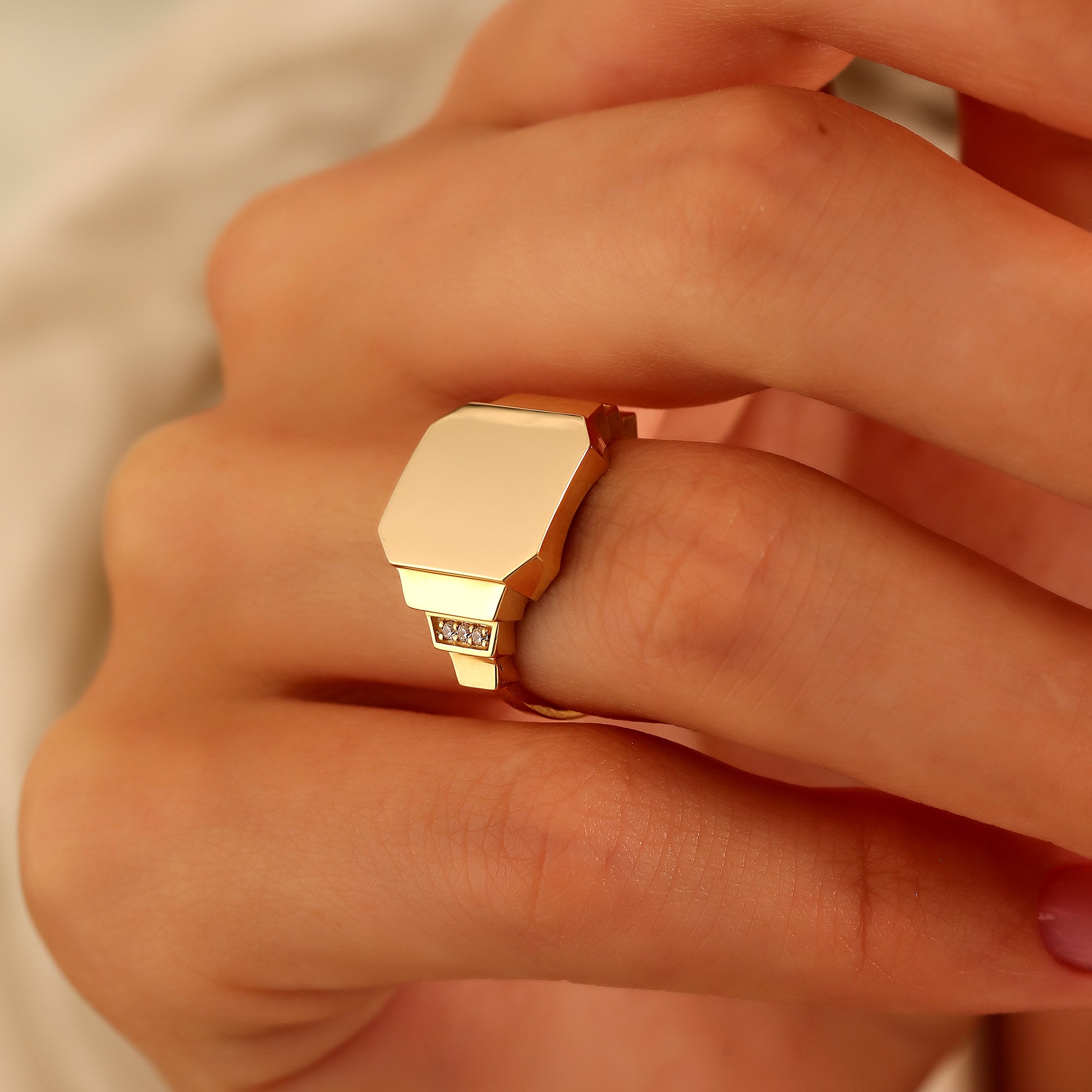 Signet square ring discount