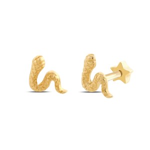 14K Solid Gold Snake Piercing, Minimalist Tragus Piercing, Gold Stud Piercing, Stud Ear Piercing, Helix Cartilage Earring, Animal Earrings