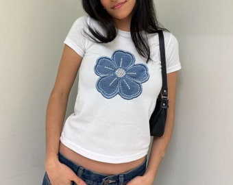 Denim Flower Baby Tee Embroidered Design Flower Baby Tee Coquette Clothing Aesthetic Baby Tee Flower Pattern Trendy Clothes Cute Graphic Tee