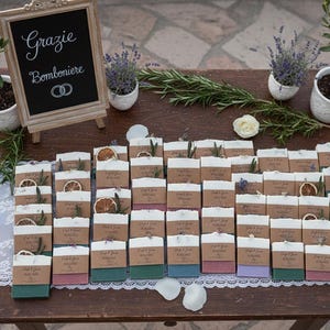 Mini faveurs de savon personnalisées | Cadeau d'invité de mariage rustique | Savon naturel fait à la main | Café, lavande, orange |