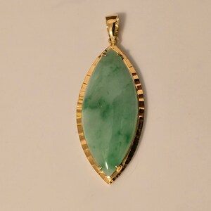 KaysJade - Green Jade Horse Eye Pendant, 15k Yellow Gold - fine jewelry