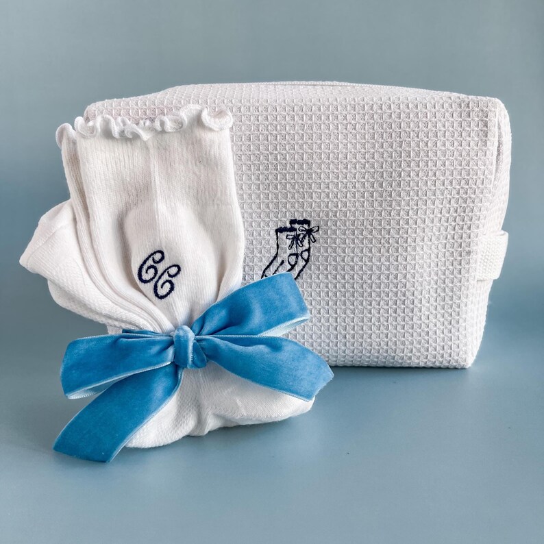 Embroidered Pilates Sock Grip Barre Gift Bag Pilates Girl Grippy Sock Grip Yoga Personalized Pilates Sock Bag Bachelorette Pilates Princess 1 Pair of Sock+Bag