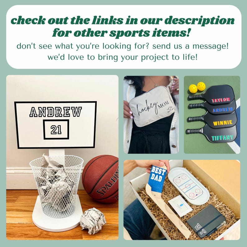 Pu&ograve; includere: Un collage di immagini con regali personalizzati a tema sportivo. La prima immagine mostra un canestro da basket con un nome e un numero personalizzati. La seconda immagine mostra una pochette bianca con il testo "hockey mom" ricamato. La terza immagine mostra un set di quattro racchette da paddleball nere con nomi personalizzati. La quarta immagine mostra una scatola regalo con una mazza da hockey personalizzata e un disco da hockey.