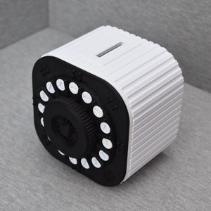 Novelty Piggy Bank - Fun and Safe Money Organizer - Playful Kid&#39;s Money Safe - Secure Box for Kids and Adults