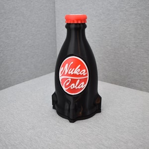 Caixa de baralho Nuka Cola com tema Fallout e recipiente de dados - Caixa de baralho MTG - Acessórios Magic The Gathering - Ideia de presente nerd - Quantum - MTG