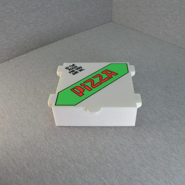 MTG Spongebob Squarepants Pizza Box Deck – Dice Storage, Card Display Stand