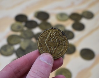 Replica Elder Scrolls Skyrim Septim Gold Coin - Video Game Decor - TESV Fan Gift - Fallout - Gamer's Loot - Video Game Gold Currency