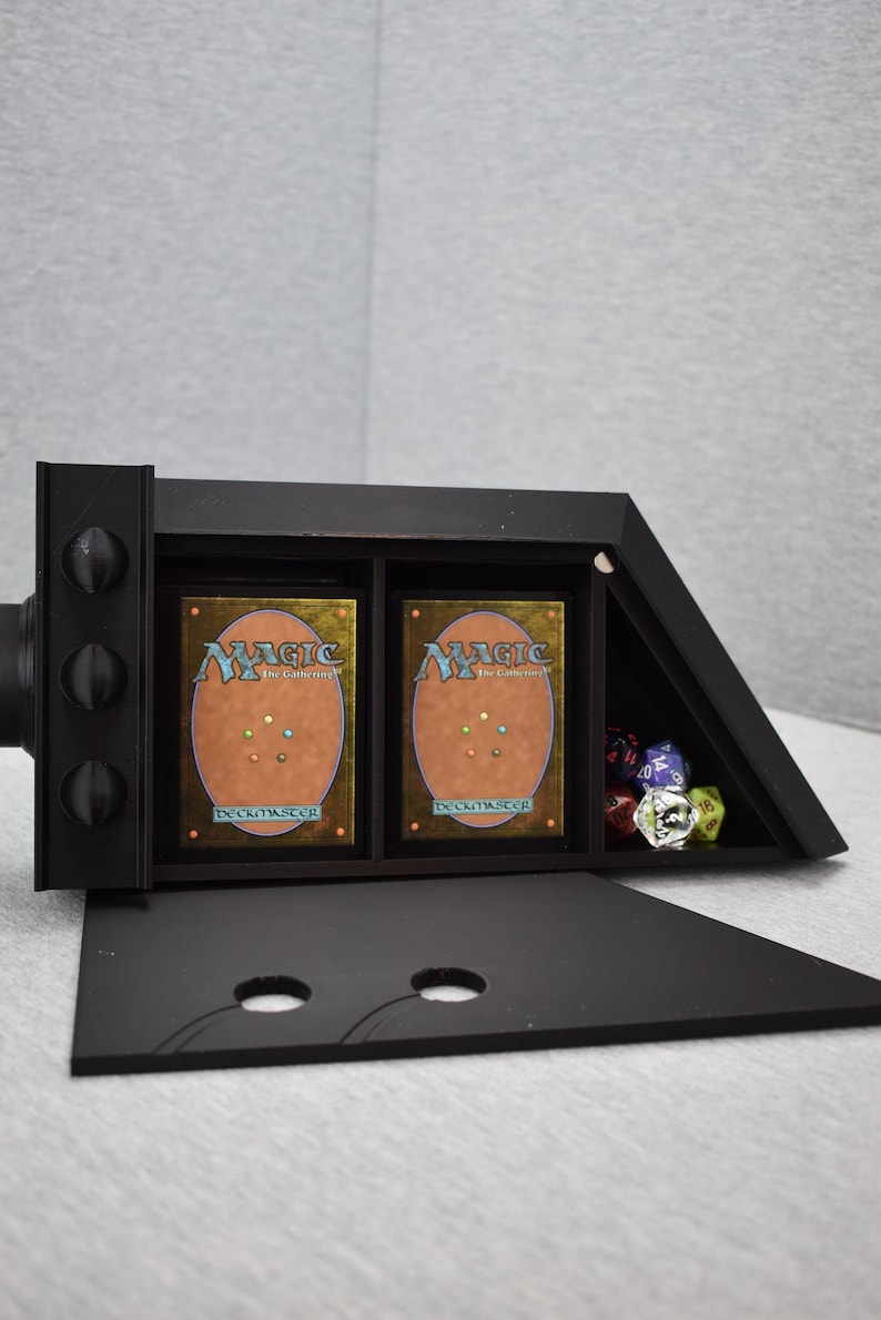 Buster Sword Deck Box - Final Fantasy VII Inspired MTG Commander Deck ...