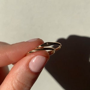 Anillo inicial, anillo de sello, anillos personalizados, anillo de letra de oro, anillo inicial de oro, anillo de sello de oro, anillo de letra personalizado, oro de 14 k lleno