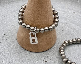 Ring Edelstahl in silberfarben mit Schloss Anhänger  - 3 mm Kugeln Elastisch und flexibel - Anti stress - HEARTKEY