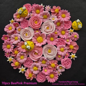 Belles fleurs en sucre artisanales | Décorations comestibles élégantes | Décorations de gâteau | Fondant et fleurs de glaçage royal pour les grandes occasions