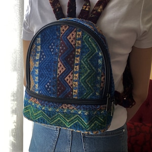 Petit sac à dos ethnique coloré, sac à dos décontracté en tissu Kilim, sac à dos bleu, sac Kilim tissé traditionnel turc pour maman, cadeau pour femme