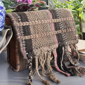 Petit sac ethnique kilim tissé en laine, sac à bandoulière ethnique, cadeau design unique, sac à bandoulière bohème tissé coloré,
