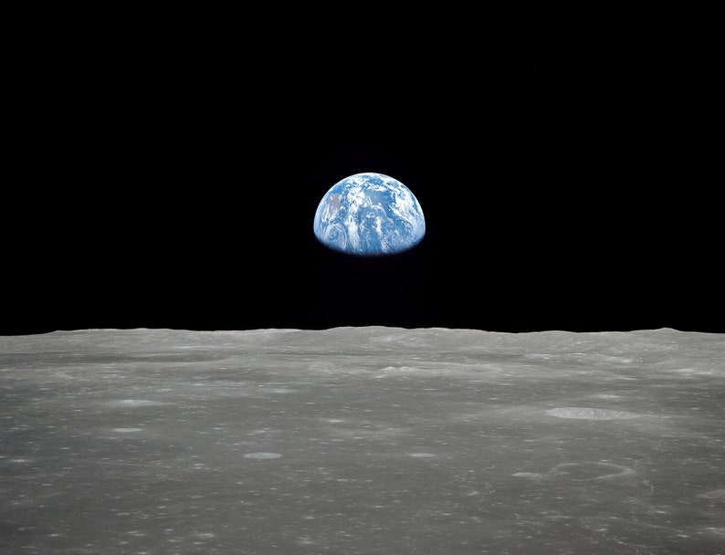Earthrise Photo Framed Space Wall Art Ready Framed Space Print (WBF016) (28cm x 36cm