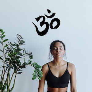 Om Symbol Wall Decal Spiritual Yoga Vinyl Sticker for Meditation Room Zen Decor Mindfulness Art for Wellness or Home Studio Boho Gifts Decor