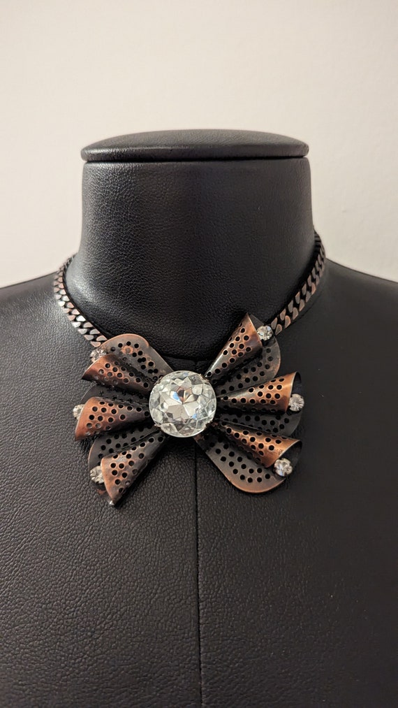 80s Bow with rhinestone choker necklace - image 1