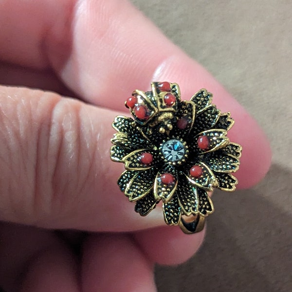 Vintage Ladybug Flower Ring