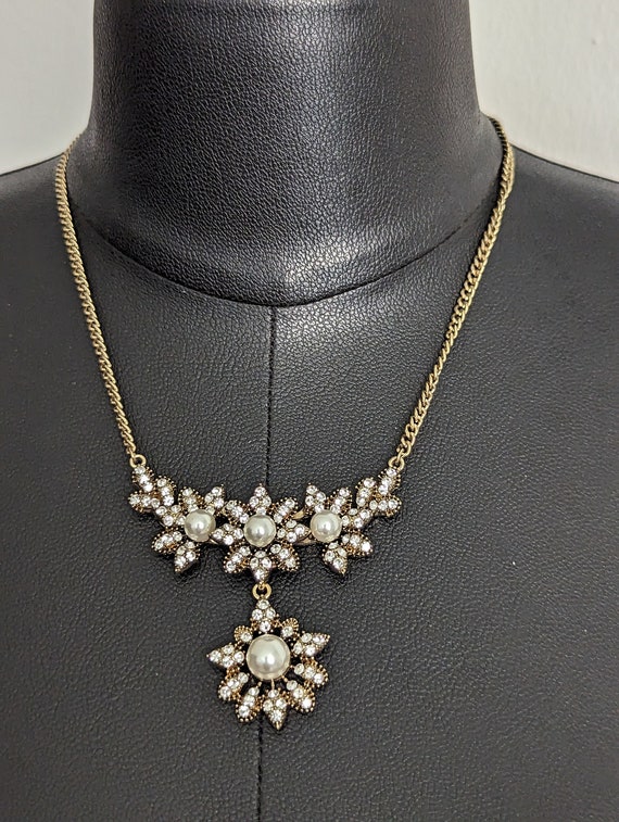 Vintage Snowflake Rhinestone Necklace - image 4