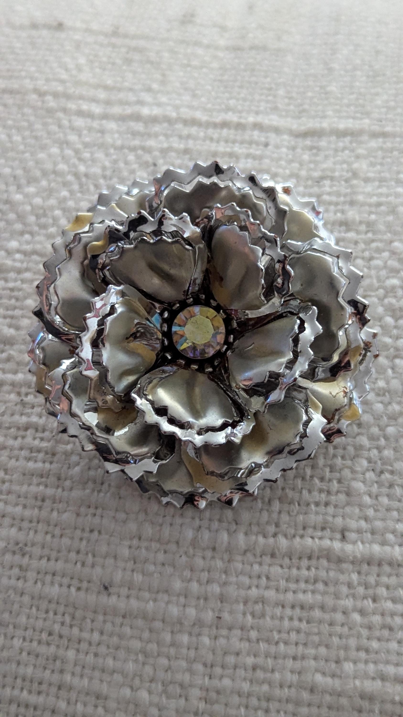Vintage Silver Flower Brioche 1960s Shinny Wedding Jewelry Glitzy