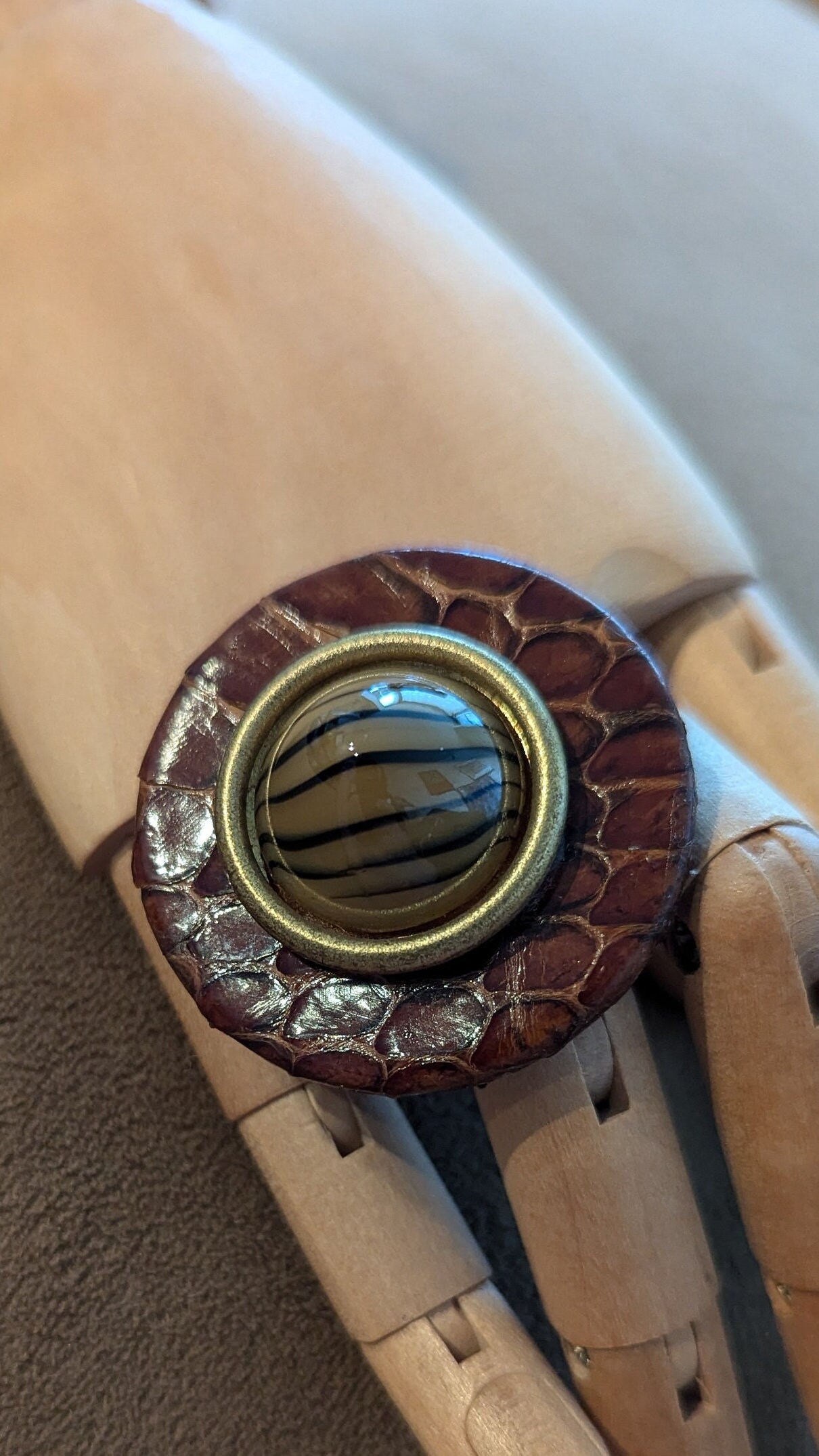 Anillo reciclado llamativo redondo ajustable