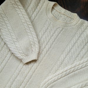 Vintage Hand-knitted Cable Knit Sweater XS/S