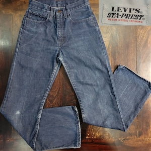 Vintage 70&#39;s Levi&#39;s high-waisted Sta-Prest bootcut jeans size XS