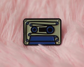 Emaille pin • Tapelus