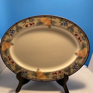 Mikasa intaglio garden harvest oval platter.