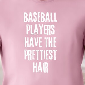 Honkbalspelers hebben het mooiste haar | Honkbal | Ren rond de bases | Speldag | Mul | Honkbal | Unisex jersey T-shirt met korte mouwen